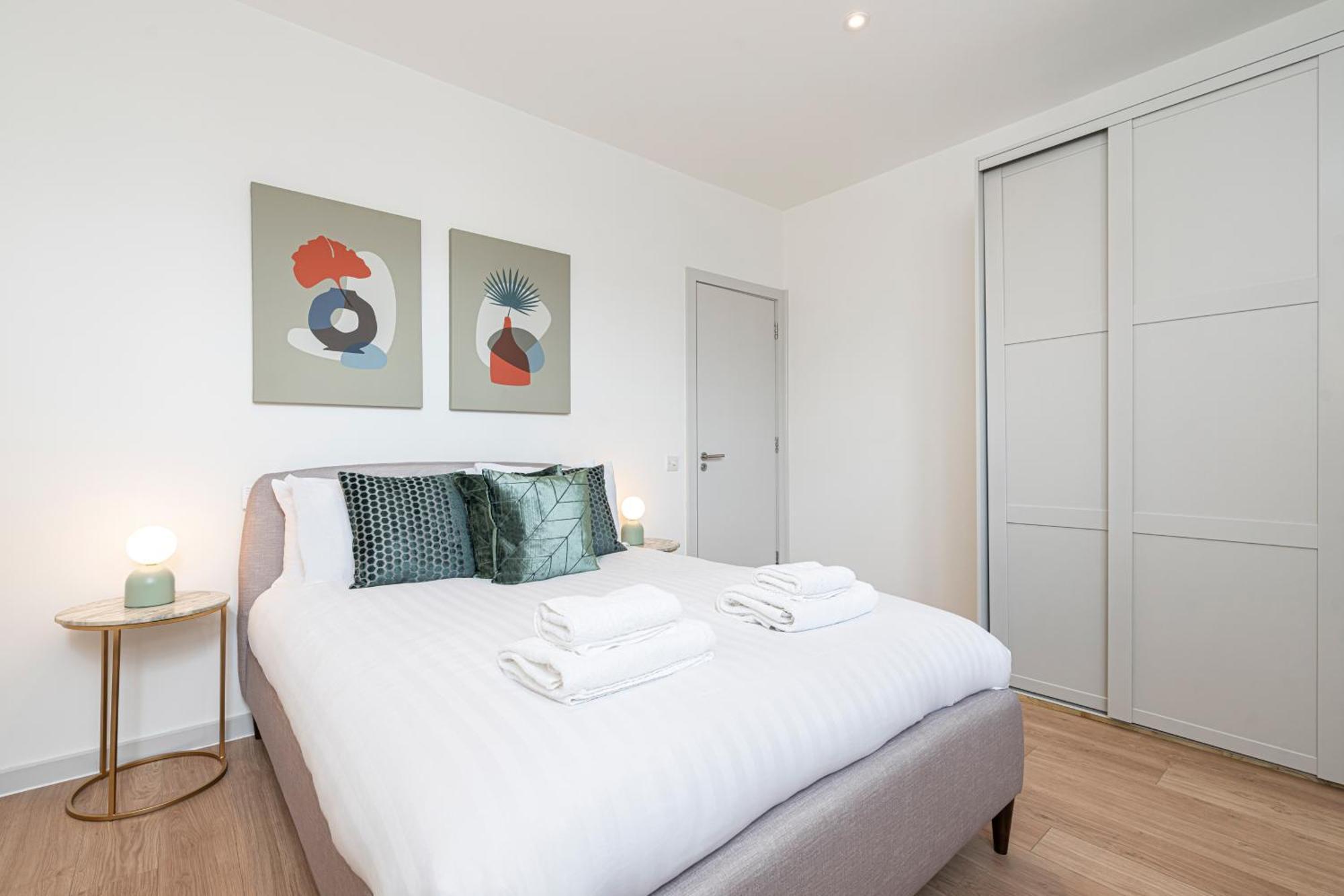 Stylish 1 Bed Flats In Soho, Next To Piccadilly Circus And Trafalgar Square ลอนดอน ภายนอก รูปภาพ